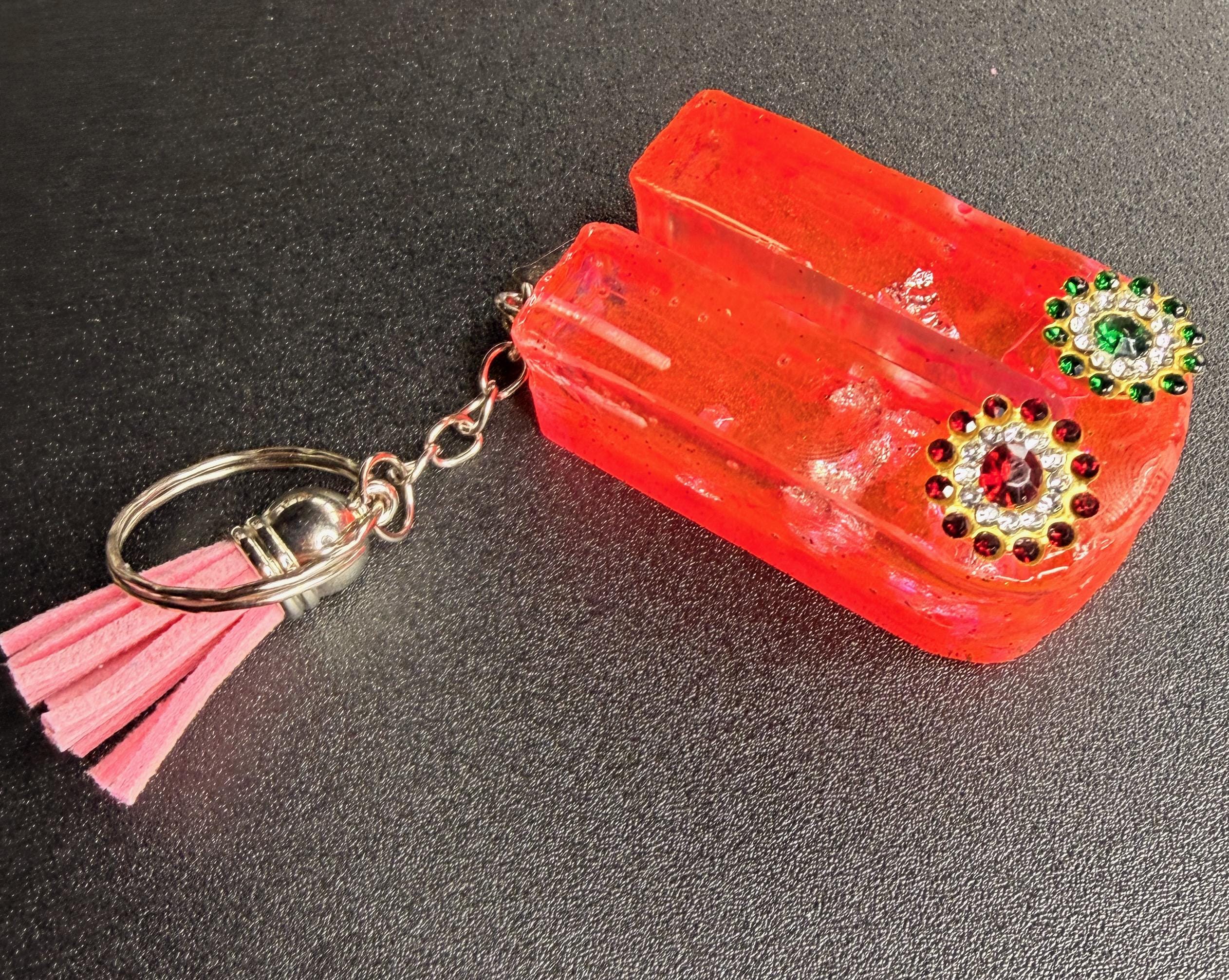 KEY RINGS LETTER U