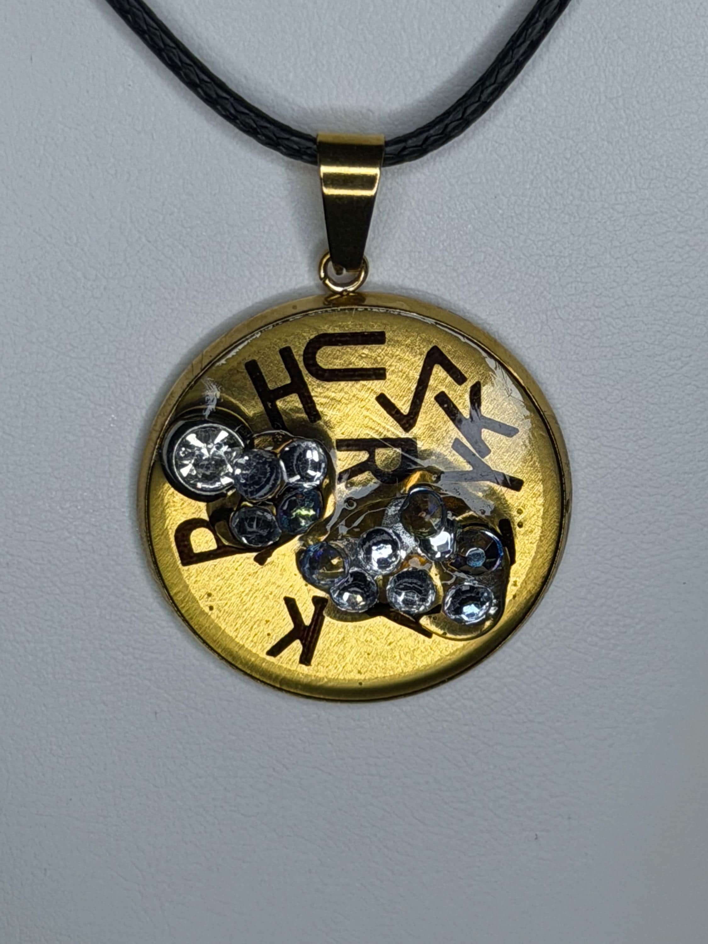 PENDANT WITH LETTERS