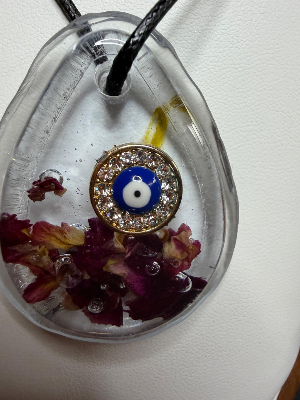 MEDAL WITH FLOWER