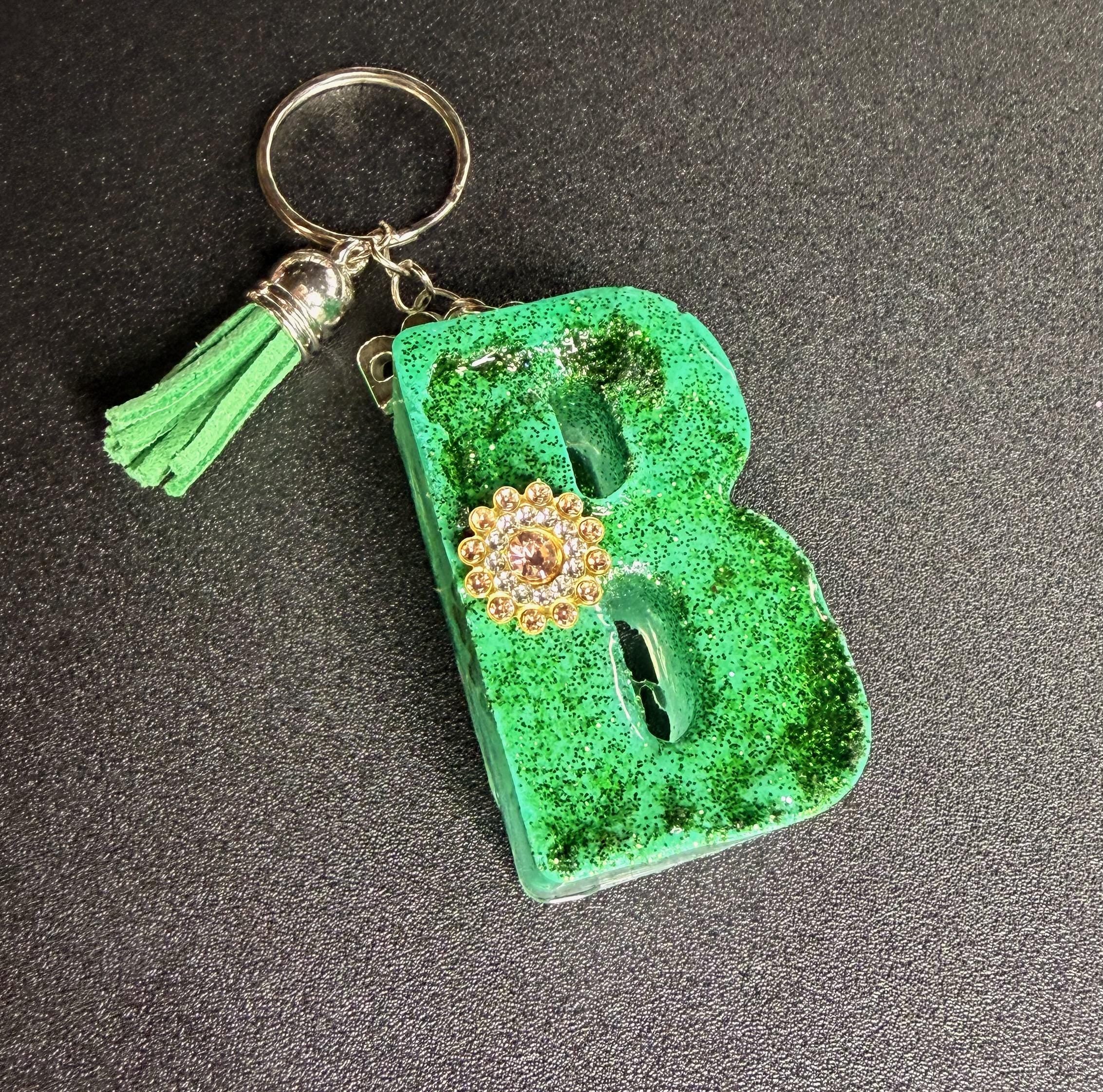 KEY RINGS LETTER B