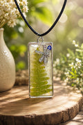 Natural Fern Leaf Resin Pendant Necklace with Dragonfly Charm – Rustic Elegant Jewelry